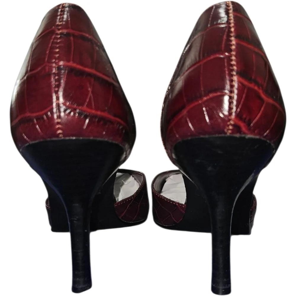 Baker's Crump Crocodile Leather Pointed Toe Heels
